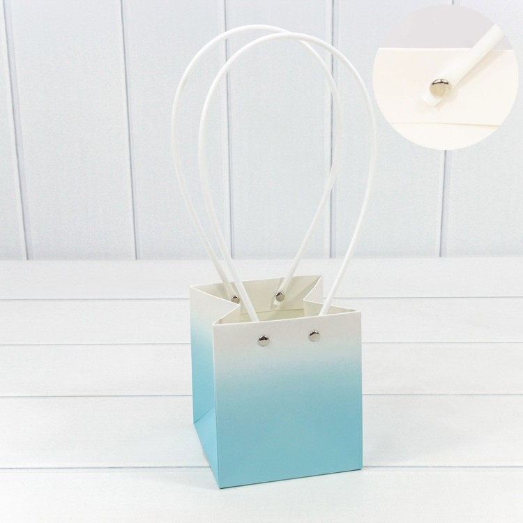 000184F/8 Пакет подарочный "Ваза для цветов" 13*11,5*11,5 260г "Градиент" Голубой 1/10 1/150