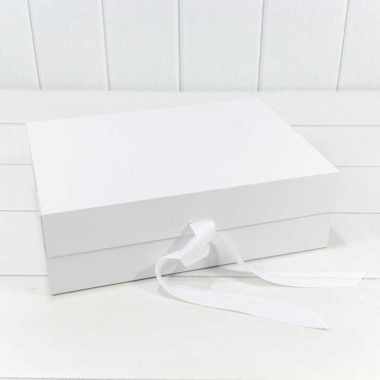 721357/417 Коробка Прямоугольная 24*17*9 складная на магнитах Белый 1/48